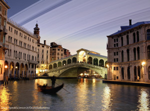 Uno scorcio di Venezia se la Terra avesse gli anelli come Saturno. Una creazione SpeakScience per OcchiSuSaturno 2015. Immagine originale.